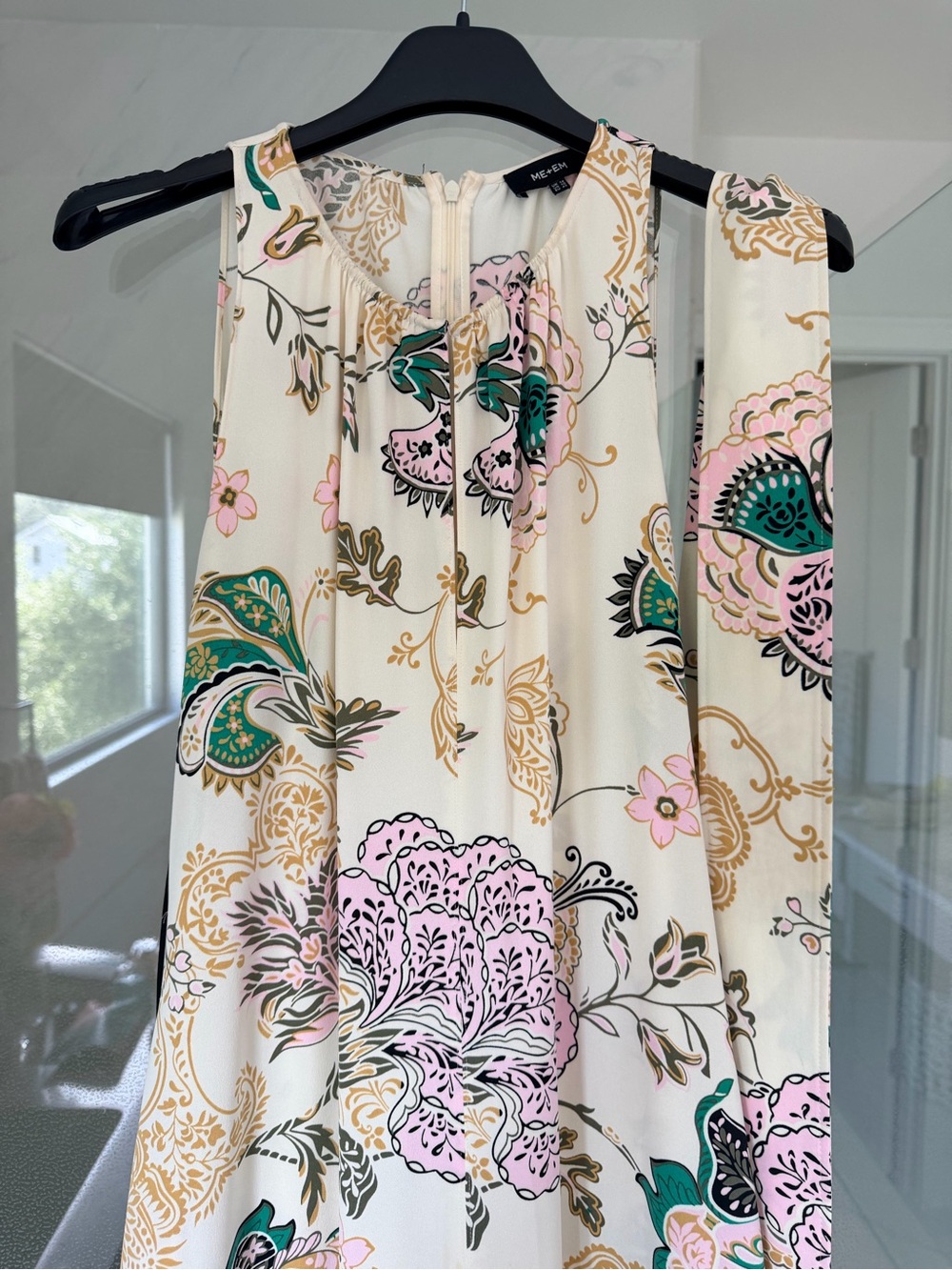 Me and Em Grand Paisley printed wide-leg satin jumpsuit in EUC - Picture 5 of 6